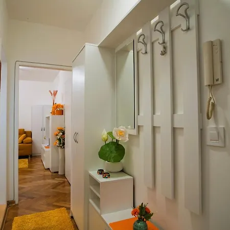 Golden Place 贝尔格莱德