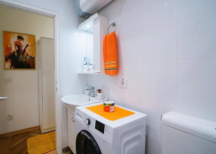 Golden Place * بلغراد