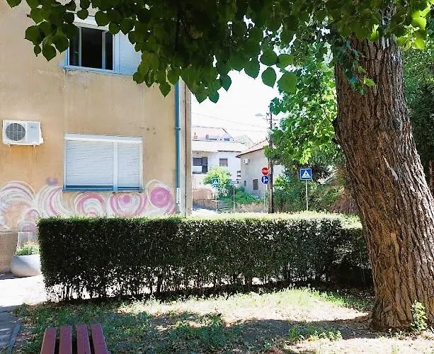 Golden Place بلغراد